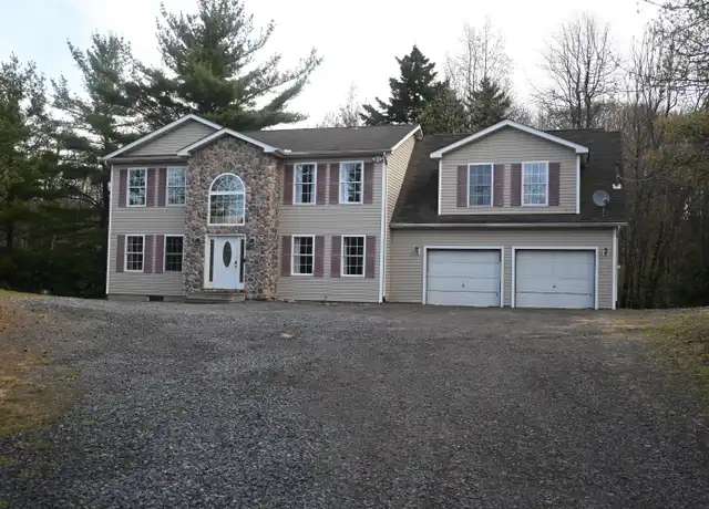 Property at 138 Lite Foot Trl, Long Pond, PA, 18334, 5 beds, 3 baths, [object Object]