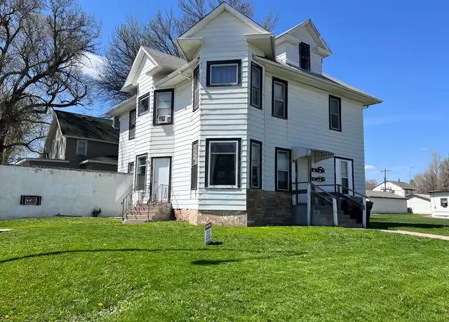 Property at 233 S Duluth Ave Apt 2, Sioux Falls, SD, 57104, 1 bed, 1 bath, [object Object]