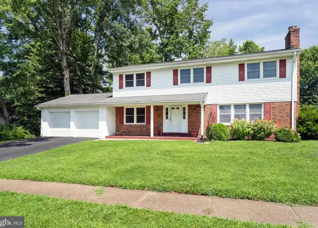 Property at 4 Malvern Ct, Wilmington, DE, 19810, 5 beds, 2.5 baths, [object Object]