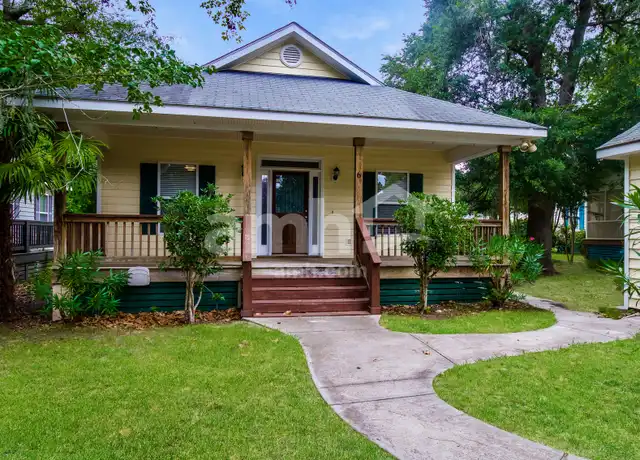 Property at 6 Lagaree Ct, Beaufort, SC, 29902, 3 beds, 2 baths, [object Object]
