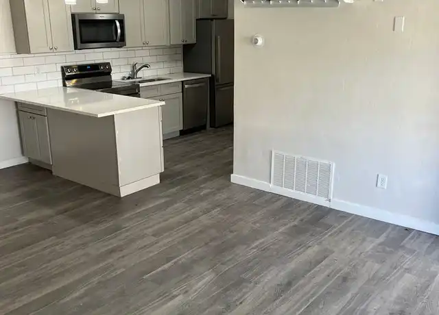 Property at 1617 N Jefferson Ave Unit 3, Springfield, MO, 65803, 1 bed, 1 bath, [object Object]