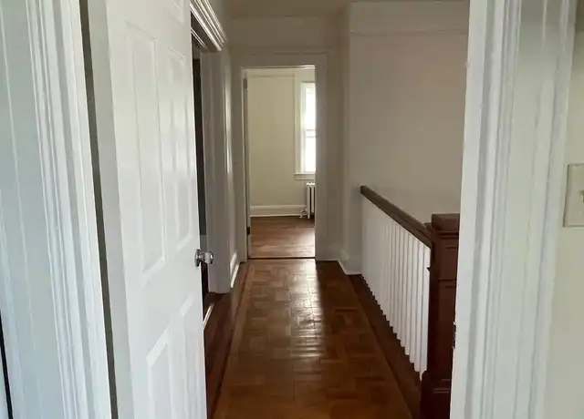 Property at 215 Sedgwick Ave Unit 2, Yonkers, NY, 10705, 4 beds, 1 bath, [object Object]