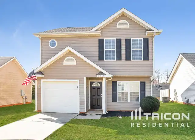 Property at 1513 Crandon Dr, Charlotte, NC, 28216, 3 beds, 2.5 baths, [object Object]