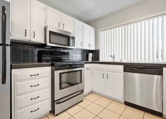 Photo of 766 1st St, Gilroy, CA 95020