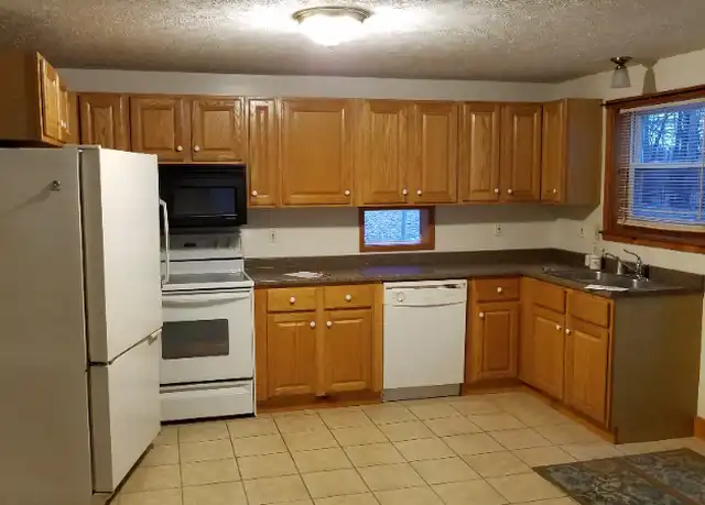 Property at 22 Weymouth Rd, Gray, ME, 04039, 1 bed, 1 bath, [object Object]