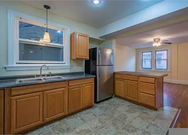 Property at 132 S Pennsylvania Ave Unit 3, Greensburg, PA, 15601, 2 beds, 1 bath, [object Object]