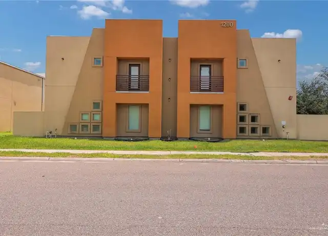 Property at 1200 E Daffodil Ave Unit D, McAllen, TX, 78501, 2 beds, 2.5 baths, [object Object]