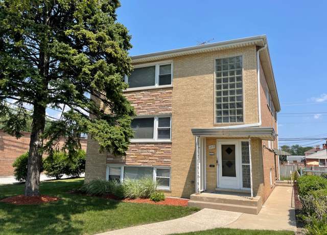Photo of 1215 Westchester Blvd #1, Westchester, IL 60154
