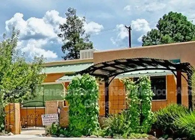 Property at 404 Dartmouth Dr SE Unit 3, Albuquerque, NM, 87106, 1 bed, 1 bath, [object Object]