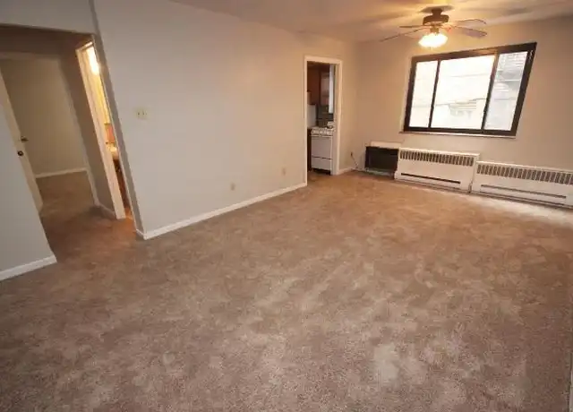 Property at 348 S Highland Ave, Pittsburgh, PA, 15206, 1 bed, 1 bath, [object Object]