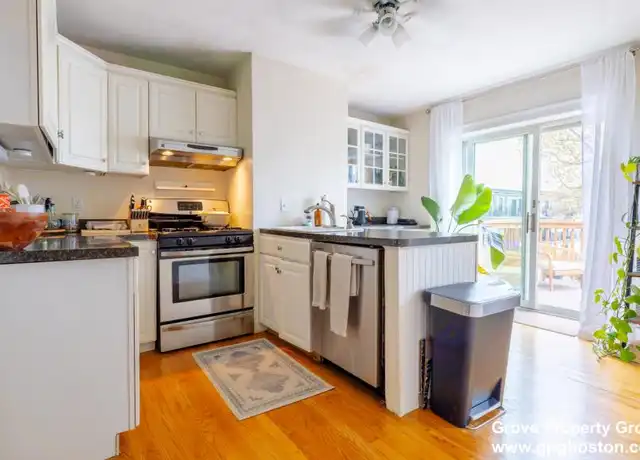 Property at 70 O St, South Boston, MA, 02127, 1 bed, 1 bath, [object Object]