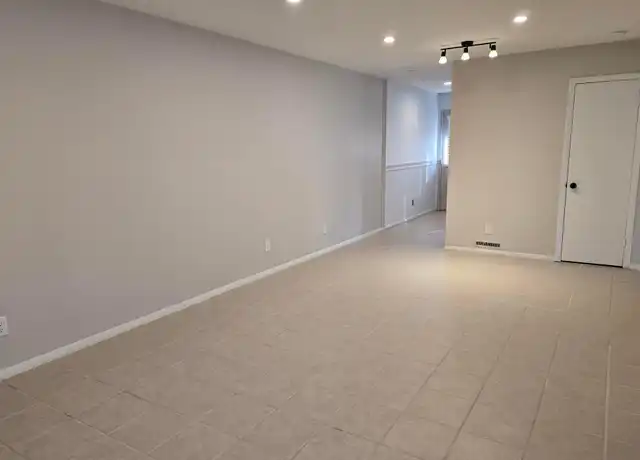 Property at 108 Ephesus Church Rd #616, Chapel Hill, NC, 27517, 2 beds, 1 bath, [object Object]
