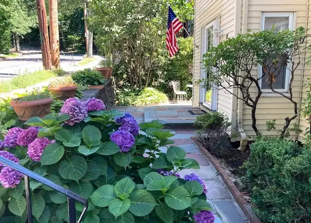 Property at 28 Beaconsfield Rd Unit 1, Brookline, MA, 02445, 3 beds, 1 bath, [object Object]