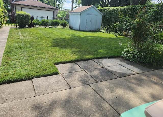 Photo of 7453 N Karlov Ave, Lincolnwood, IL 60712