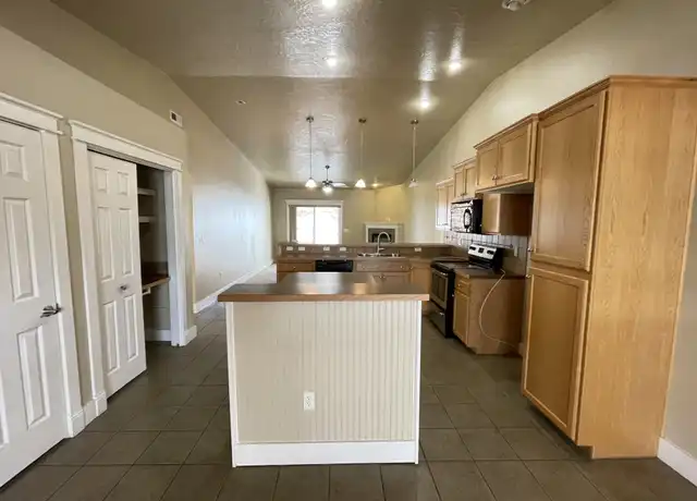 Property at 1321 N Gallant Ln, Meridian, ID, 83642, 3 beds, 2 baths, [object Object]