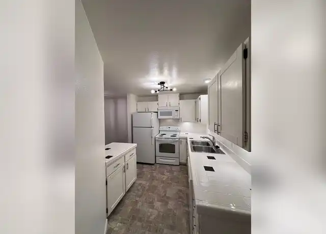 Property at The Ridge - 2008 Evergreen Park Dr SW, Olympia, WA, 98502, 1 bed, 1 bath, [object Object]