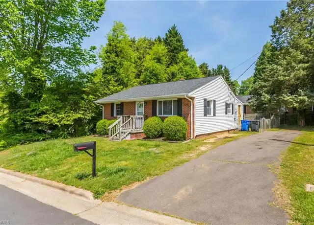 Property at 208 Oakhurst St, Kernersville, NC, 27284, 2 beds, 1 bath, [object Object]