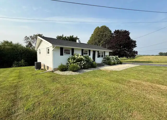 Property at 2015 Rising Sun Rd, Slatington, PA, 18080, 4 beds, 2 baths, [object Object]