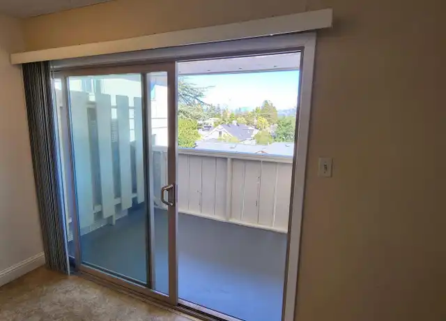 Property at 7123 Palm Ave Unit 2-2, Sebastopol, CA, 95472, 1 bed, 1 bath, [object Object]