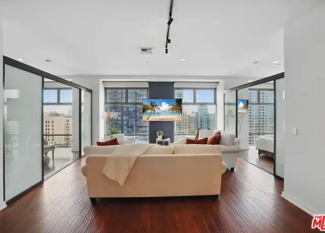 Property at 801 S Grand Ave #1310, Los Angeles, CA, 90017, 2 beds, 2 baths, [object Object]
