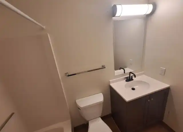 Property at 1133 Landeco Ln Unit 211, Grand Forks, ND, 58201, 0 beds, 1 bath, [object Object]