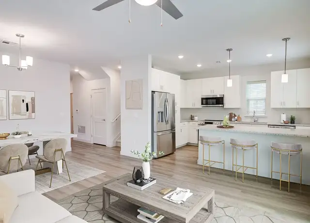 Photo of 255 Princeton St, North Chelmsford, MA 01863