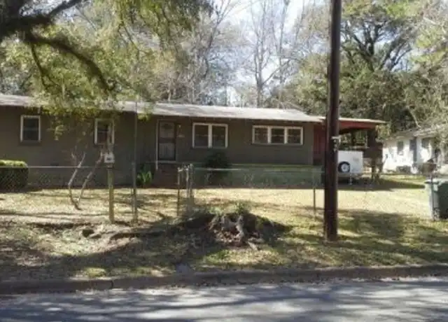 Property at 832 Arkansas St, Tallahassee, FL, 32304, 3 beds, 1 bath, [object Object]