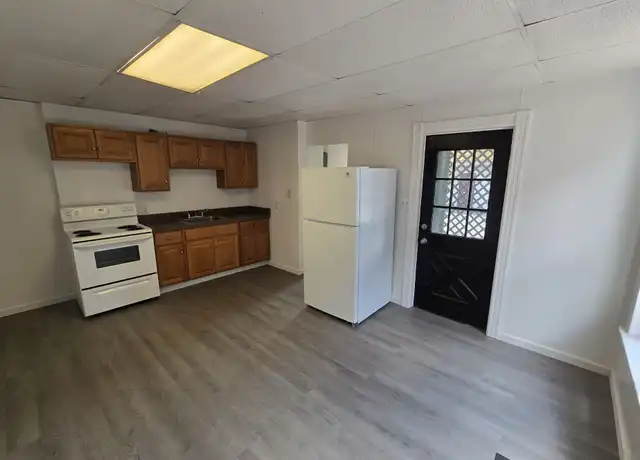 Property at 117 6th St Unit n/a, Williamsport, PA, 17701, 2 beds, 1 bath, [object Object]