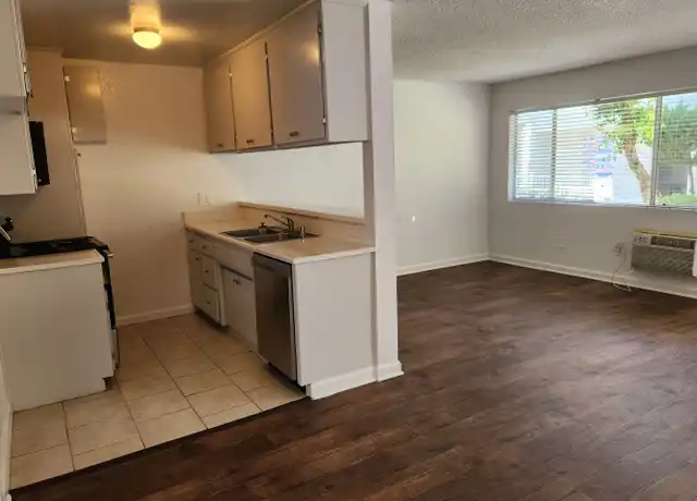 Property at NO A/P: Reseda 5809 - 5809 Reseda Blvd, Tarzana, CA, 91356, 1 bed, 1 bath, [object Object]