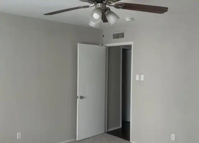Property at 7124 Nutmeg Ln, Dallas, TX, 75249, 3 beds, 2 baths, [object Object]