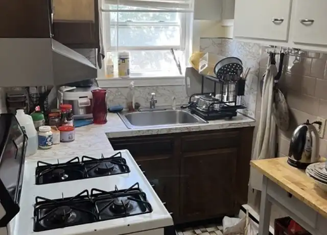 Property at 69 Cherry St Unit 3, West Newton, MA, 02465, 2 beds, 1 bath, [object Object]
