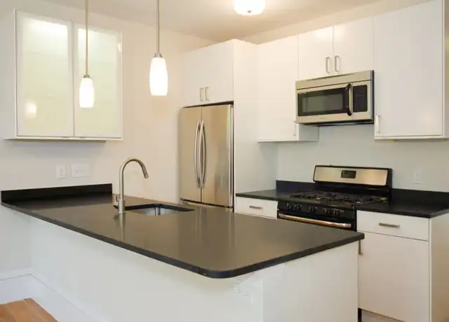 Property at 654 Massachusetts Ave, Boston, MA, 02118, 3 beds, 1.5 baths, [object Object]