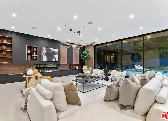 Property at 9031 Alto Cedro Dr, Beverly Hills, CA, 90210, 4 beds, 5 baths, [object Object]