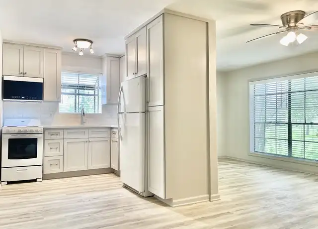 Property at 1311 Antoine Dr #144, Houston, TX, 77055, 1 bed, 1 bath, [object Object]