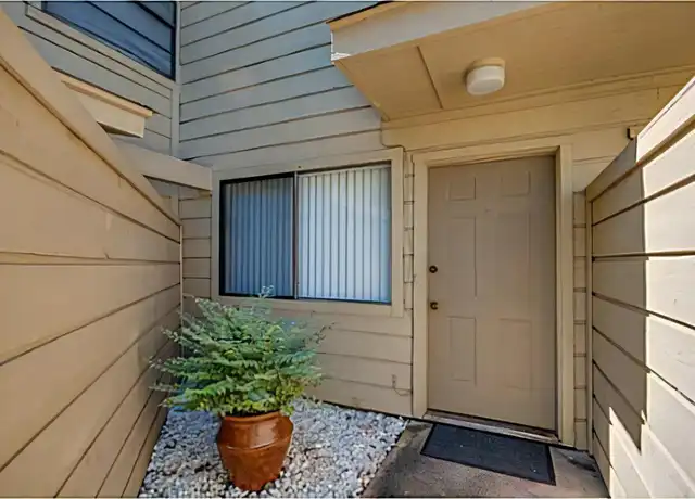 Property at 4407 Carter Creek Pkwy #2, Bryan, TX, 77802, 2 beds, 1 bath, [object Object]