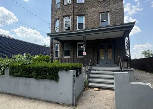 Property at 648 Ferry St Unit 1, New Haven, CT, 06513, 4 beds, 1 bath, [object Object]