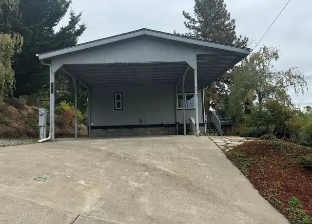 Property at 661 NE Ventura St, Roseburg, OR, 97470, 3 beds, 2 baths, [object Object]