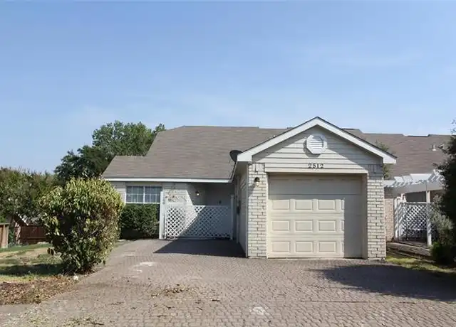 Property at 2512 Glenmore Dr, Mesquite, TX, 75150, 3 beds, 2 baths, [object Object]