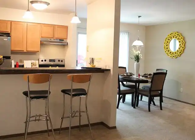 Property at 11155 Westport Station Dr, Maryland Heights, MO, 63043, 1-2 bed, 1 bath, [object Object]