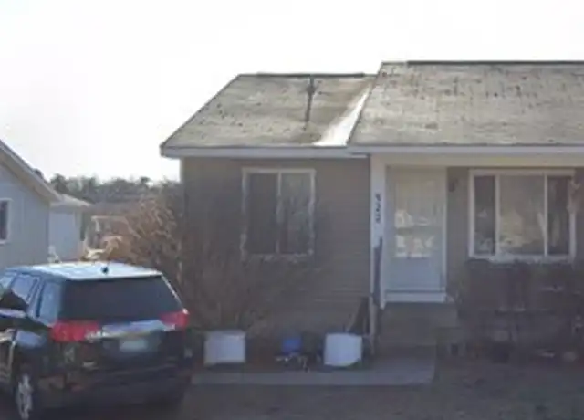 Property at 922 Boon St, Traverse City, MI, 49686, 3 beds, 1 bath, [object Object]