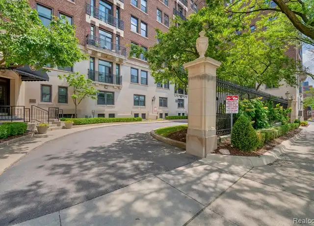 Property at 2900 E Jefferson Ave Unit C6, Detroit, MI, 48207, 2 beds, 1 bath, [object Object]