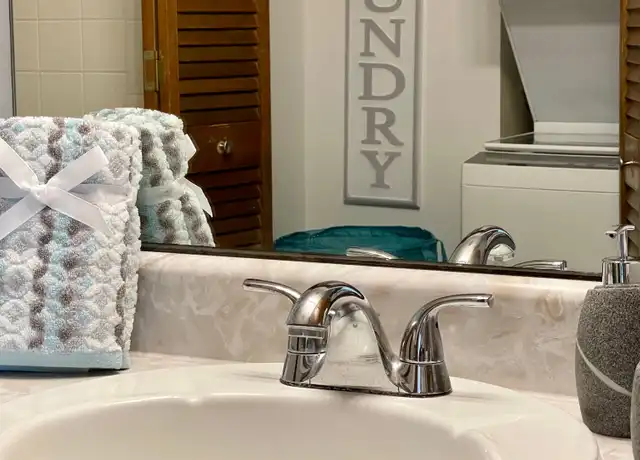 Property at 901 Roanoke Ct Unit WIL-110, Lincoln, NE, 68510, 2 beds, 2 baths, [object Object]