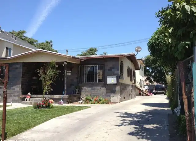 Property at 633 1/2 W 78th St Unit 633 1/2, Los Angeles, CA, 90044, 2 beds, 1 bath, [object Object]