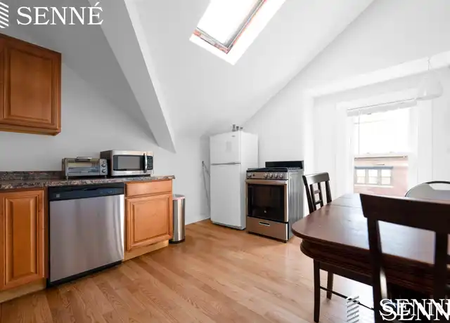 Property at 10 Trowbridge St Unit 3, Cambridge, MA, 02138, 3 beds, 1 bath, [object Object]