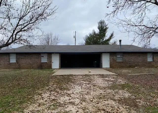 Property at 651 N Genevieve Ave, Fayetteville, AR, 72704, 2 beds, 1 bath, [object Object]