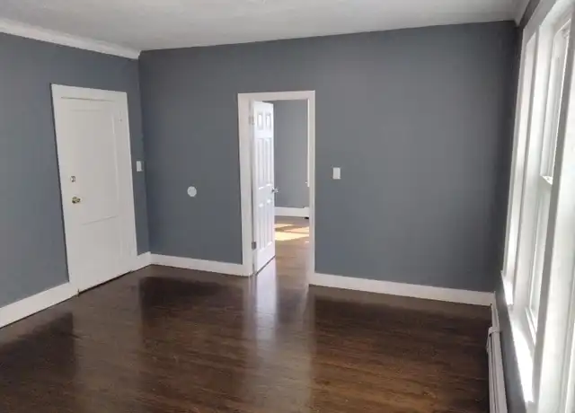 Property at 95 Kent St, Hartford, CT, 06112, 4 beds, 1 bath, [object Object]