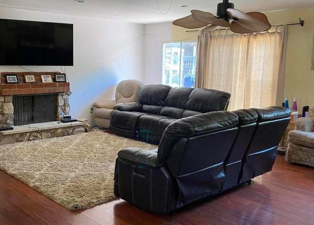Photo of 5808 Greenview Rd, Calabasas, CA 91302