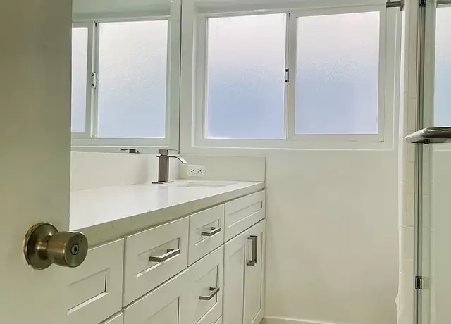 Photo of 22660 Pacific Coast Hwy, Malibu, CA 90265