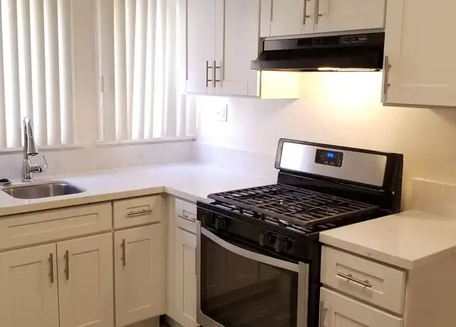 Property at 943 S Bonnie Beach Pl Unit 94925, Los Angeles, CA, 90023, 1 bed, 1 bath, [object Object]