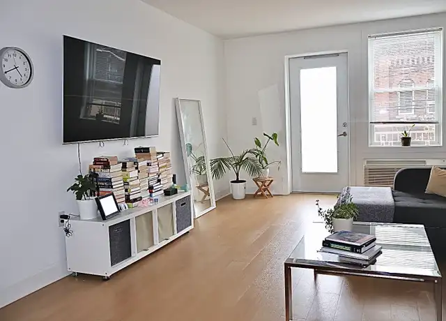 Property at 123 44th St, Union City, NJ, 07087, 1 bed, 1 bath, [object Object]